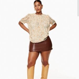 Wilfred Aritzia Wuthering Blouse Floral Print XL Muted Tan Blue Tones